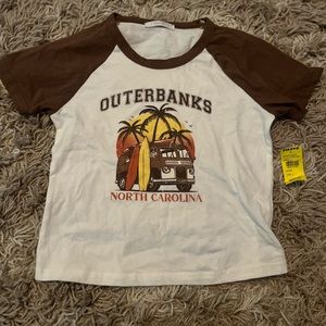 Junior’s Full Tilt Size Large White Brown Outerbanks Short sleeve Tee Shirt NWT